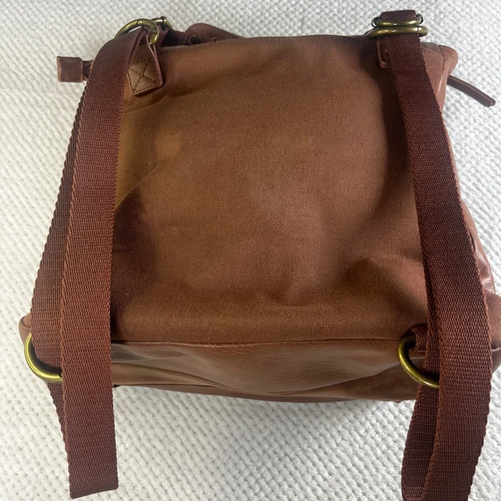 The Sak sak brown
